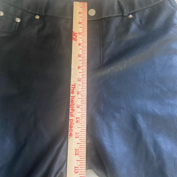 Black Faux Leather Leggings - Picture 5 of 9